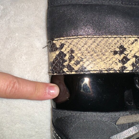 Small Black Coach Hampton Leather Snakeskin Handbag - Picture 15 of 15